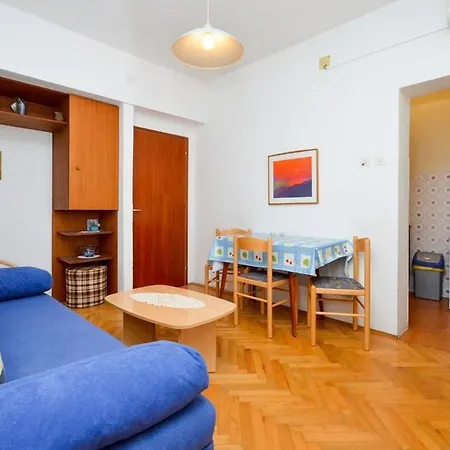 Apartment And Rooms Biserka Novalja Exterior photo