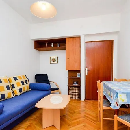 Apartment And Rooms Biserka Novalja Exterior photo